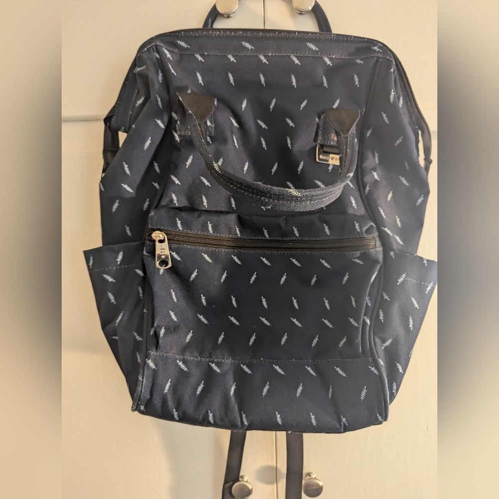 SWISSGEAR Artz Laptop Backpack in Navy Feathers - Picture 2 of 4